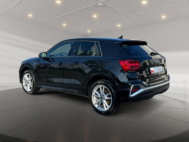 Second-hand Audi Q2 Ambiente 150 CP (110 kW) 2022 Negru SUV