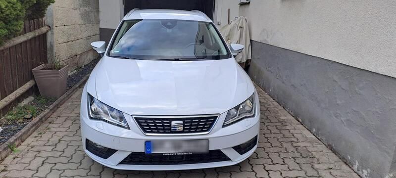 Weiß Gebraucht 2019 Seat Leon XCELLENCE Kombi | 16.000 € (Guter Preis) - Bild 1/4