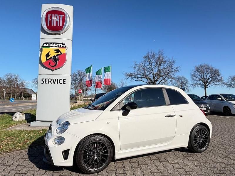 Gebraucht Abarth 695 Competizione 179 PS (131 kW) 2022 Weiß Kleinwagen