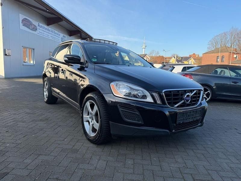 Schwarz Gebraucht 2011 Volvo XC60 Summum SUV | 7.990 € (Superpreis) - Bild 1/4