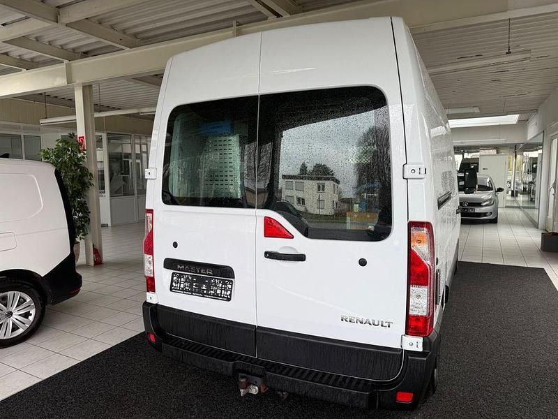 Gebraucht Renault Master 131 PS (96 kW) 2019 Weiß Van / Kleinbus