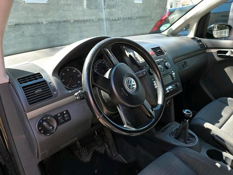 Schwarz Gebraucht 2003 VW Touran Van / Kleinbus | 900 € (Guter Preis) - Bild 1/4