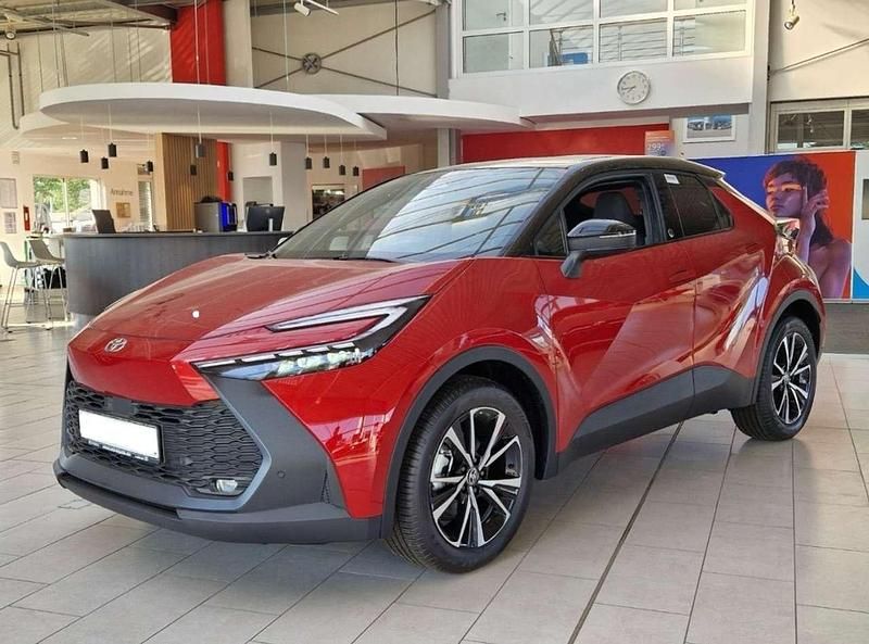 Gebraucht Toyota C-HR 140 PS (102 kW) 2025 Karminarot metallic / schw. da SUV