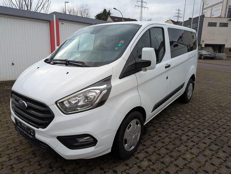 Weiß Gebraucht 2021 Ford Transit Trend Kombi | 18.990 € (Fairer Preis) - Bild 1/4