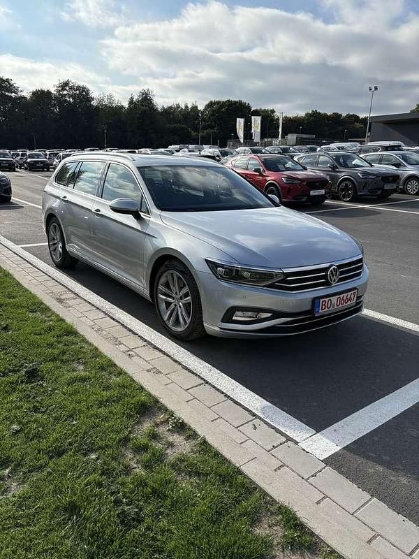 Gebraucht 2020 VW Passat Elegance Kombi | 27.000 € (Guter Preis) - Bild 1/4