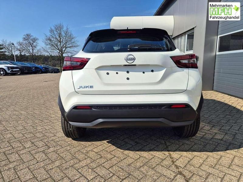 Neu Nissan Juke Acenta 114 PS (83 kW) 2026 Solid white SUV