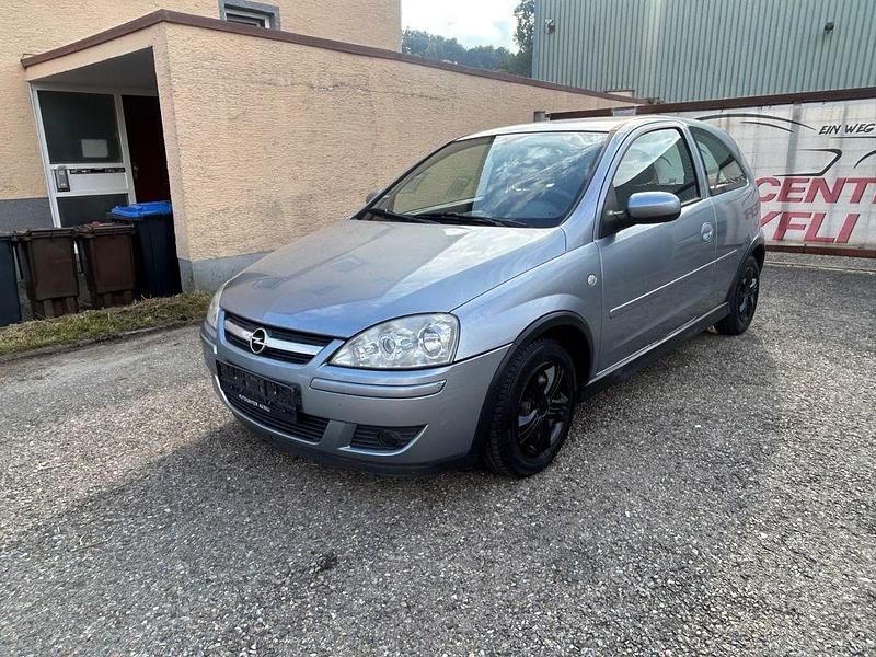 Grau Gebraucht 2005 Opel Corsa Edition Kleinwagen | 1.850 € (Fairer Preis) - Bild 1/4