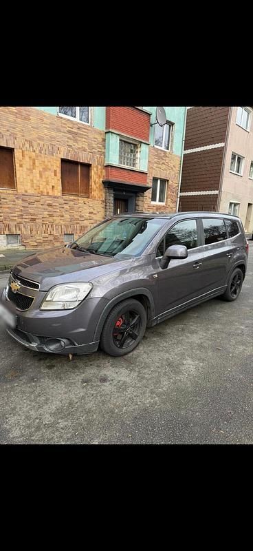 Gebraucht Chevrolet Orlando 163 PS (119 kW) 2011 Grau Van / Kleinbus