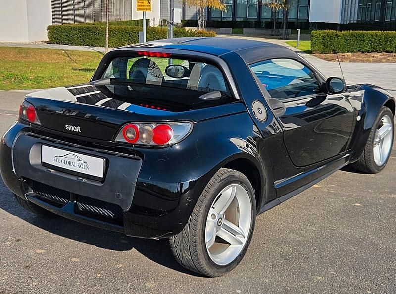 Gebraucht Smart Roadster 61 PS (44 kW) 2004 Schwarz Cabrio