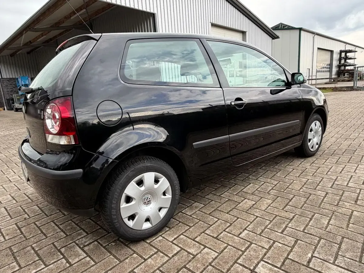 Gebraucht VW Polo Trendline 60 PS (44 kW) 2009 Schwarz Kleinwagen