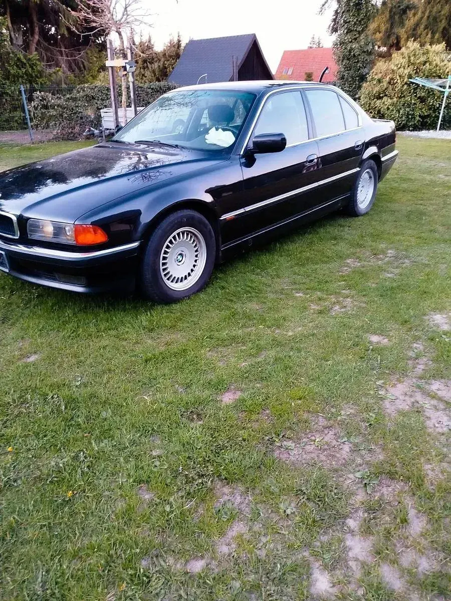 Gebraucht BMW 728 193 PS (141 kW) 1996 Schwarz Limousine
