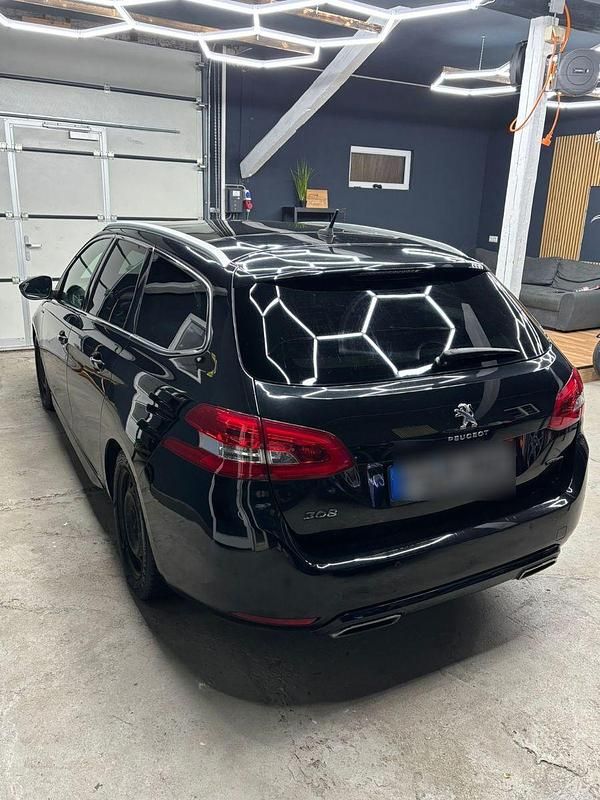 Gebraucht Peugeot 308 GT-line 131 PS (96 kW) 2017 Schwarz Kombi