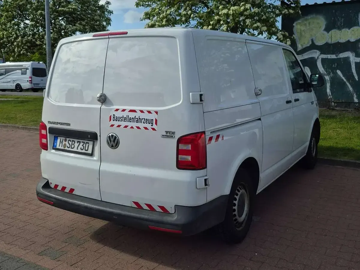 Gebraucht VW Transporter 102 PS (75 kW) 2016 Weiß Van