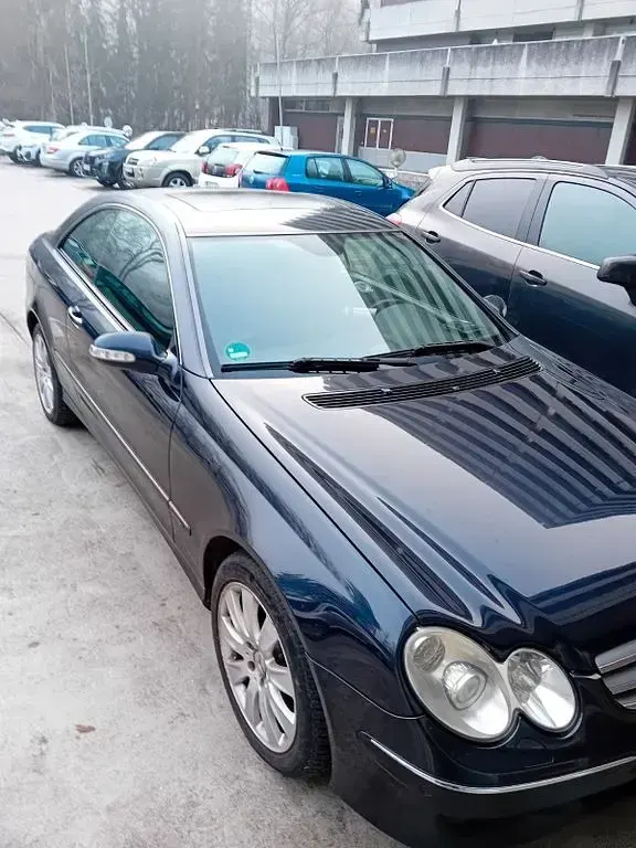 Gebraucht Mercedes CLK220 Edition 150 PS (110 kW) 2009 Blau Coupé