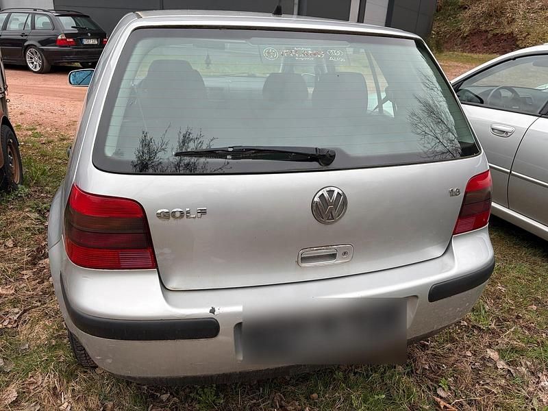 Gebraucht VW Golf IV 105 PS (77 kW) 2002 Silber Limousine