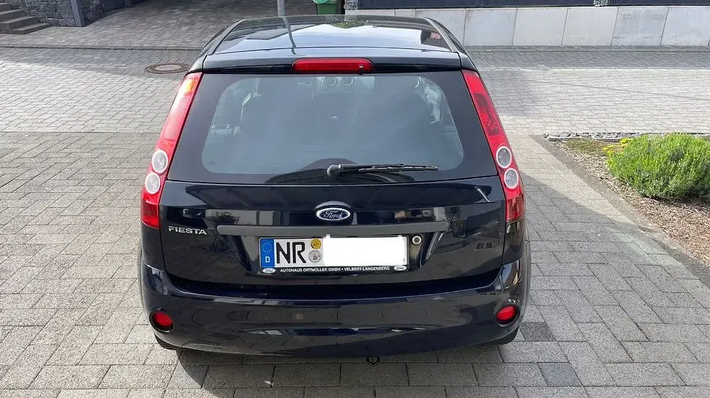 Gebraucht Ford Fiesta 60 PS (44 kW) 2007 Blau Kleinwagen