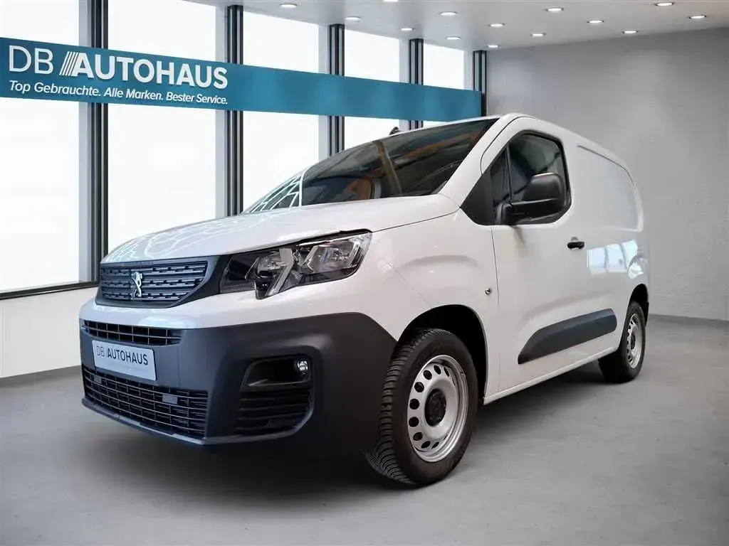 Gebraucht Peugeot Partner Premium 131 PS (96 kW) 2022 Van / Kleinbus