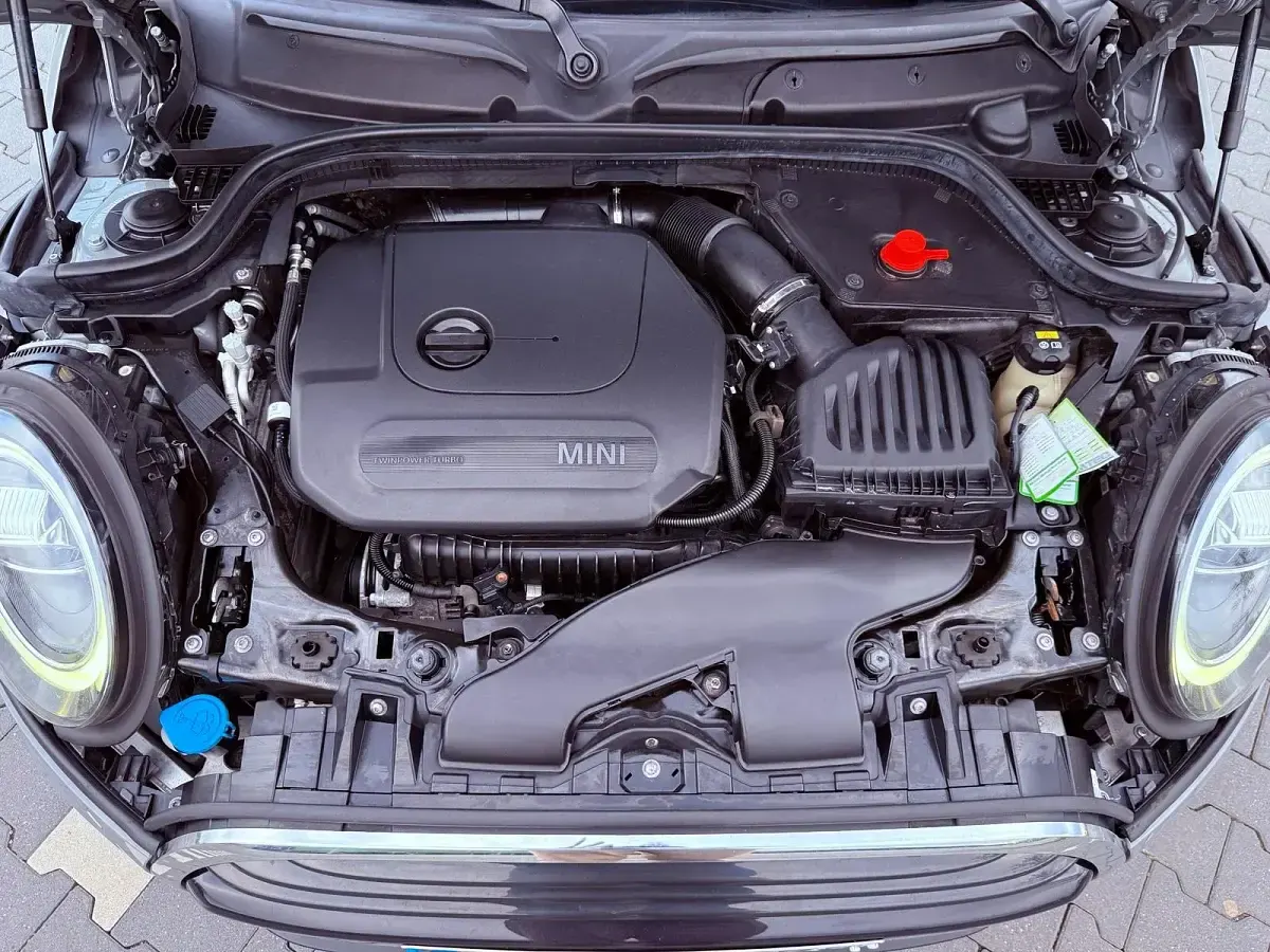 Używany Mini Cooper Chili 136 KM (100 kW) 2019 Szary Hatchback