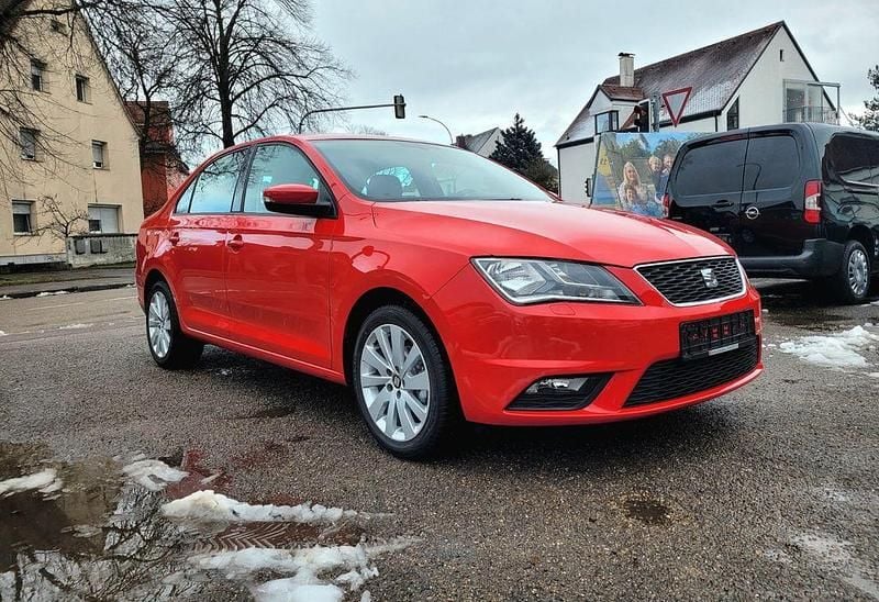 Gebraucht Seat Toledo Style 90 PS (66 kW) 2015 Rot Kleinwagen