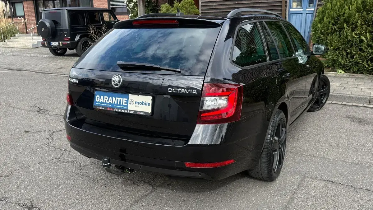 Gebraucht Skoda Octavia Style 179 PS (131 kW) 2018 Schwarz Kombi