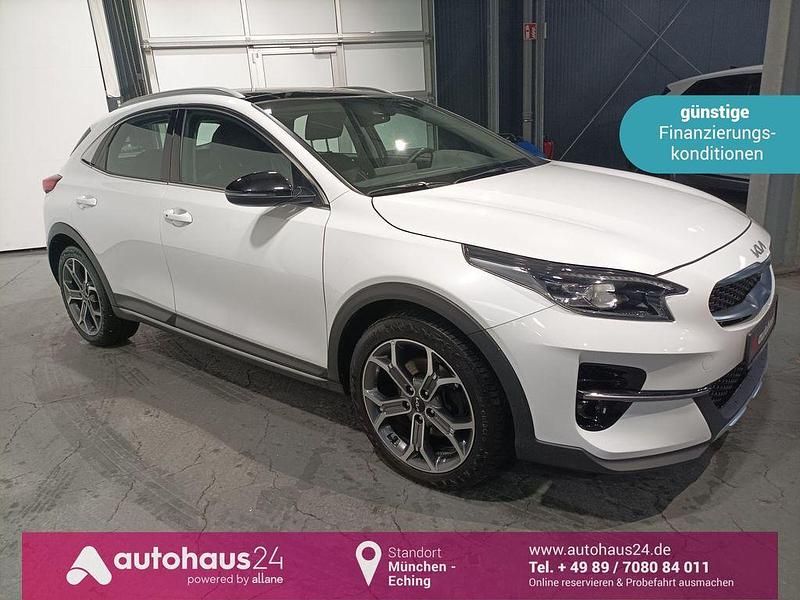 Weiß Gebraucht 2022 Kia XCeed Spirit SUV | 16.220 € (Guter Preis) - Bild 1/4