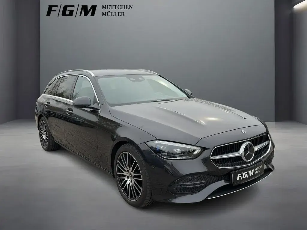 Gebraucht Mercedes C300 Avantgarde 265 PS (194 kW) 2023 Lack graphitgrau Kombi