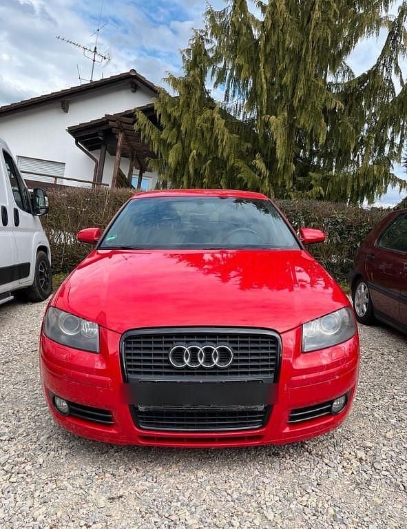 Rot Gebraucht 2007 Audi A3 Sportback Ambiente Limousine | 2.200 € (Superpreis) - Bild 1/4