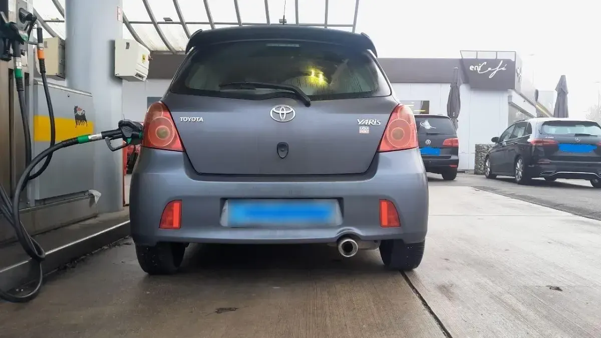 Gebraucht Toyota Yaris 133 PS (97 kW) 2007 Grau Kleinwagen