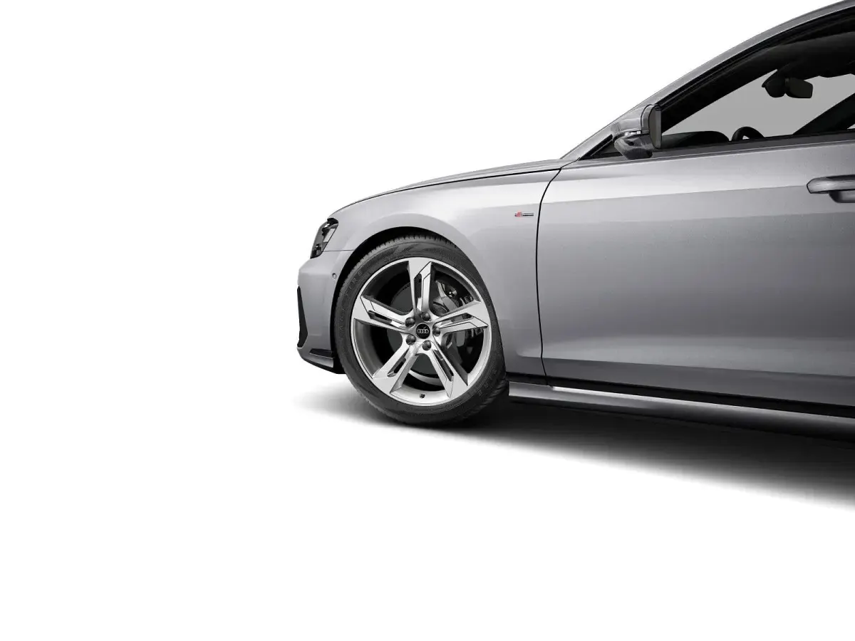 Usado Audi A8 S-Line 286 HP (210 kW) 2025 Prateado Sedan