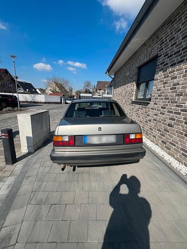 Gebraucht Volvo 460 90 PS (66 kW) 1992 Grau Limousine