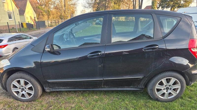 Gebraucht Mercedes A150 95 PS (69 kW) 2004 Schwarz Kleinwagen