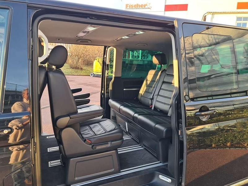 Gebraucht VW Multivan Highline 204 PS (150 kW) 2017 Van