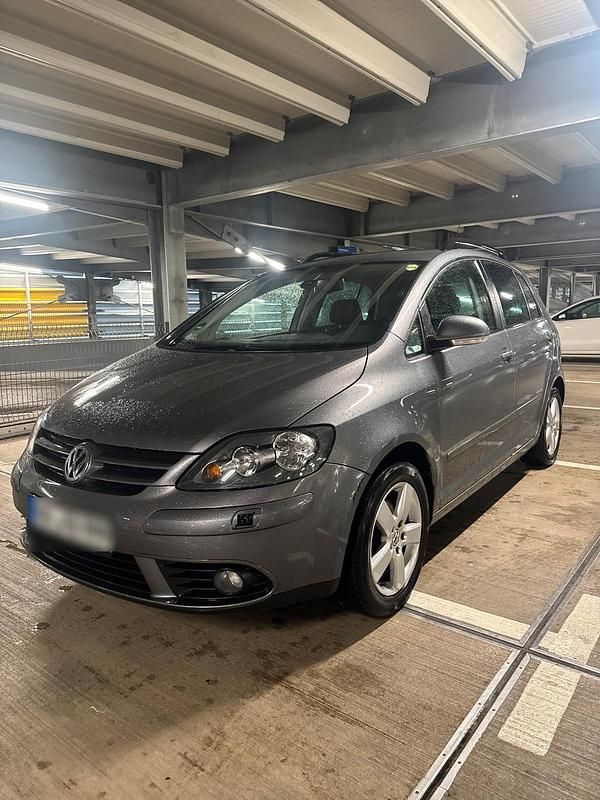 Grau Gebraucht 2008 VW Golf Plus Cross Van / Kleinbus | 4.499 € (Guter Preis) - Bild 1/4