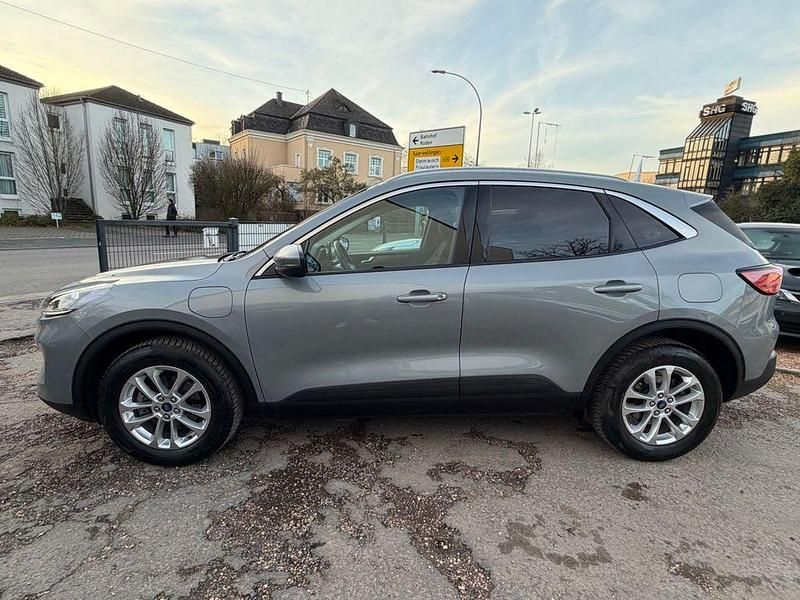 Gebraucht Ford Kuga Titanium 152 PS (111 kW) 2022 Silber SUV
