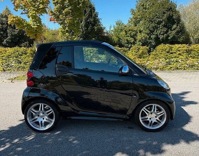 Gebraucht Smart ForTwo Cabrio Brabus 84 PS (61 kW) 2012 Schwarz Cabrio