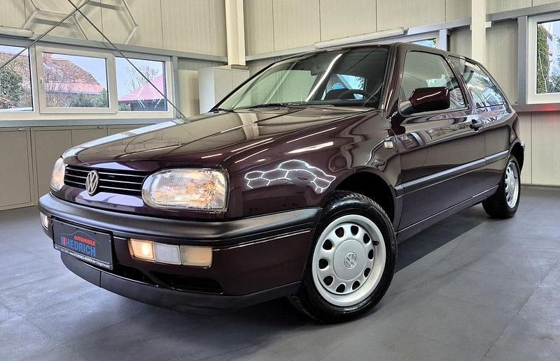 Gebraucht VW Golf III S 75 PS (55 kW) 1994 Violet Limousine