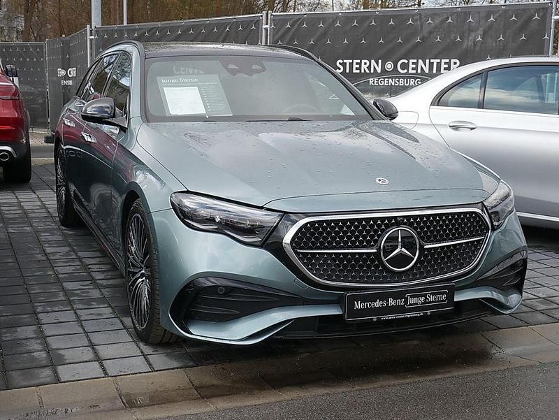 Gebraucht Mercedes E450 AMG 367 PS (269 kW) 2024 Metalliclack verdesilber Kombi