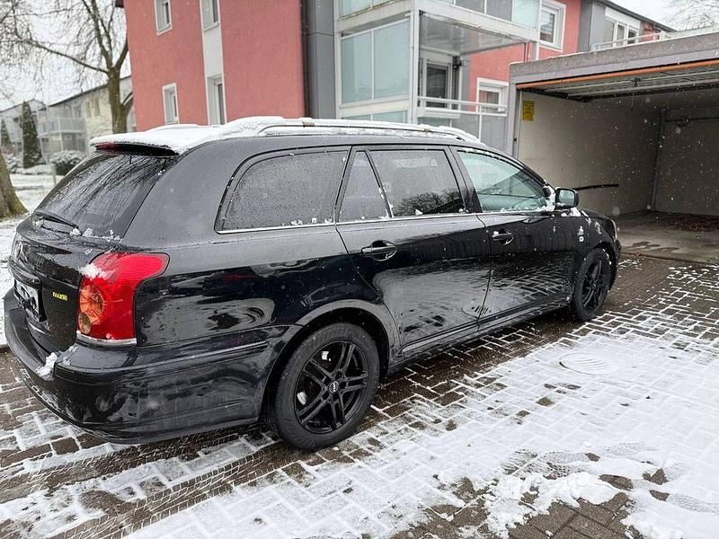 Gebraucht Toyota Avensis T2 177 PS (130 kW) 2006 Schwarz Kombi