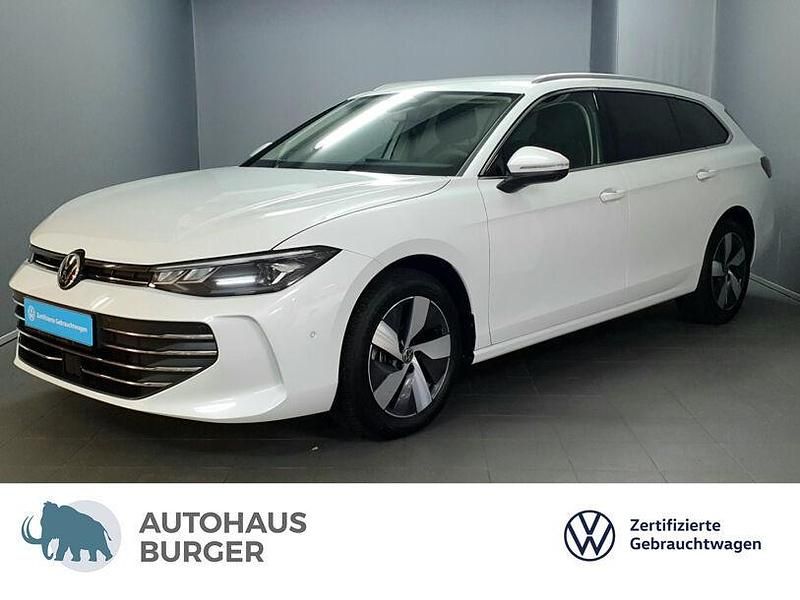 Weiss Gebraucht 2025 VW Passat Business Kombi | 38.670 € (Guter Preis) - Bild 1/4