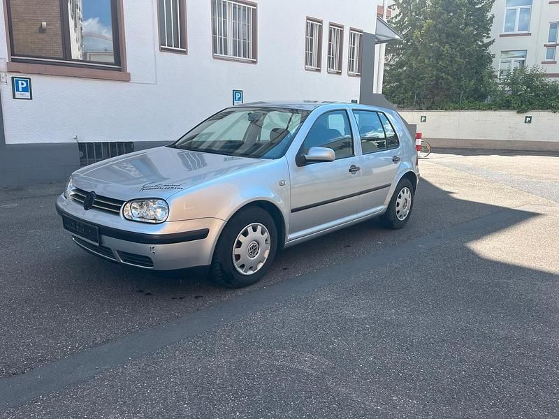 Gebraucht VW Golf IV 75 PS (55 kW) 2001 Silber Limousine