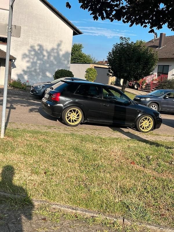 Second-hand Audi S3 210 CP (154 kW) 1999 Negru Hatchback