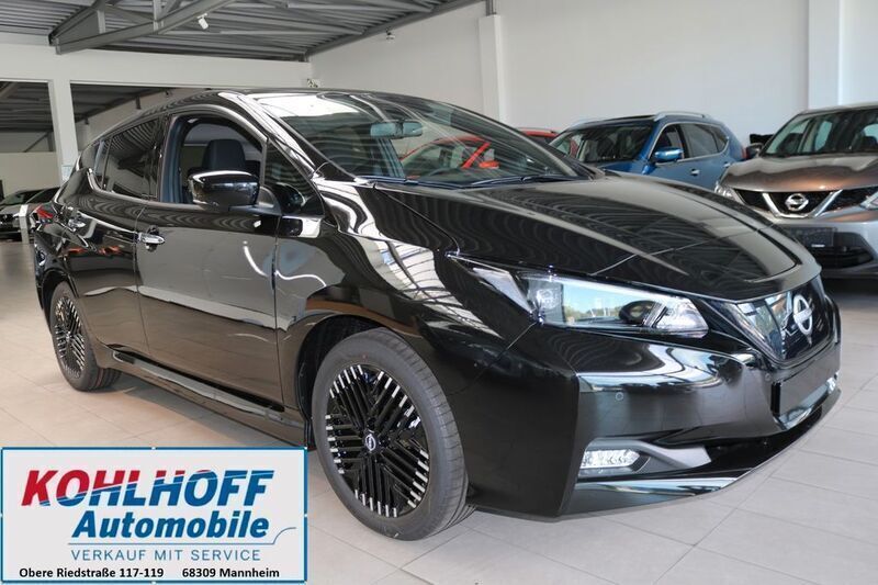 Schwarz Gebraucht 2023 Nissan Leaf N-Connecta Kleinwagen | 22.970 € (Teuer) - Bild 1/4