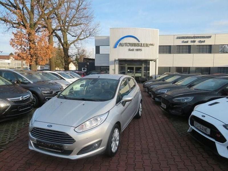 Grau Gebraucht 2017 Ford Fiesta SYNC Edition Kleinwagen | 10.990 € (Guter Preis) - Bild 1/4