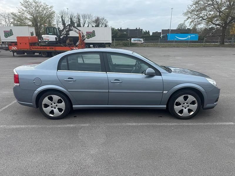 Gebraucht Opel Vectra 155 PS (114 kW) 2005 Grau Limousine
