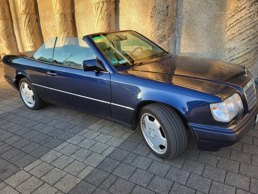 Gebraucht Mercedes E320 220 PS (161 kW) 1995 Blau Coupé