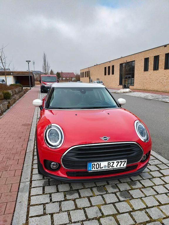 Gebraucht Mini Cooper Clubman Essential 136 PS (100 kW) 2022 Rot Kombi