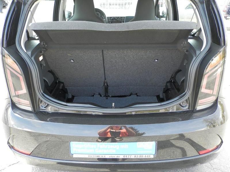 Second-hand VW up! move up! 60 CP (44 kW) 2017 Negru Hatchback