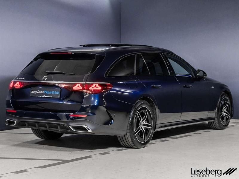Gebraucht Mercedes E300 AMG 197 PS (144 kW) 2025 Nautikblau Kombi