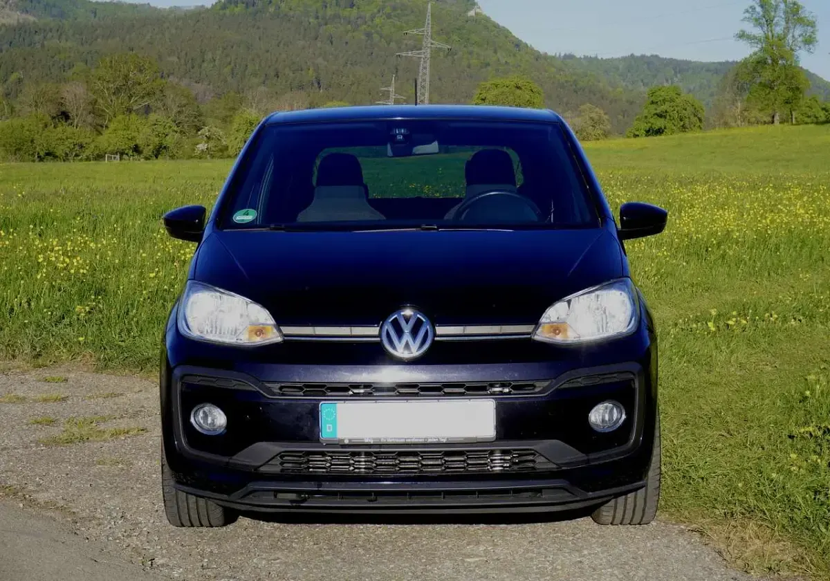 Gebraucht VW up! Sound 90 PS (66 kW) 2017 Schwarz Kleinwagen