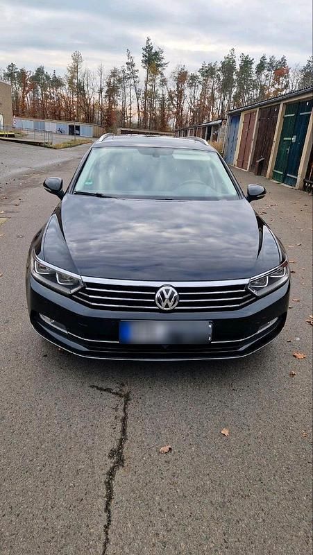 Gebraucht VW Passat Highline 150 PS (110 kW) 2018 Schwarz Kombi